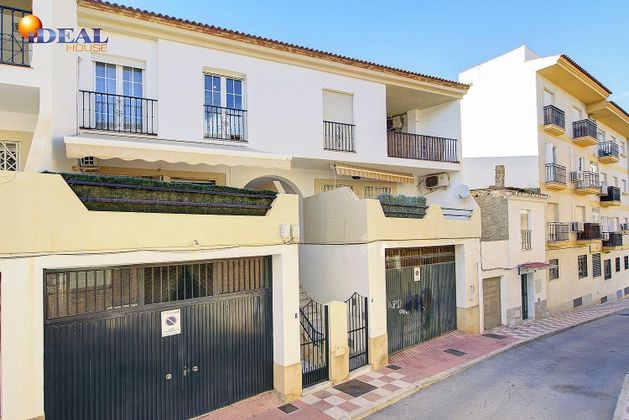 Foto 1 de Casa en venda a calle San Medel de 4 habitacions amb terrassa i garatge