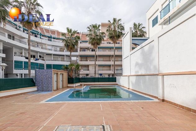 Foto 1 de Àtic en venda a calle Cambriles de 1 habitació amb terrassa i piscina