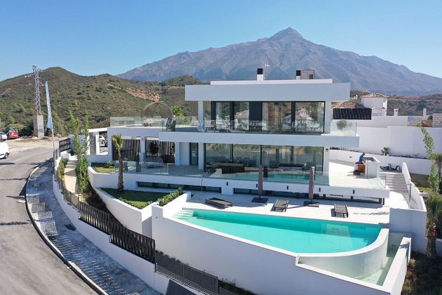 Foto 1 de Alquiler de chalet en Los Naranjos - Las Brisas de 4 habitaciones con terraza y piscina