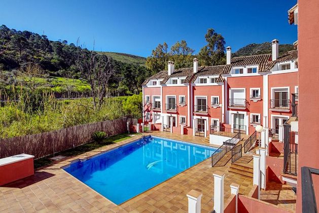 Foto 2 de Casa en venda a Benahavís de 3 habitacions amb terrassa i piscina