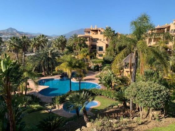 Foto 1 de Àtic en venda a Paraíso - Atalaya- Benamara de 2 habitacions amb terrassa i piscina