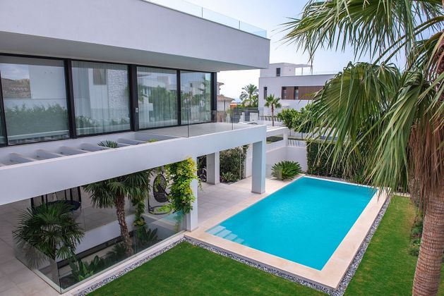 Foto 2 de Venta de chalet en Benahavís de 5 habitaciones con terraza y piscina