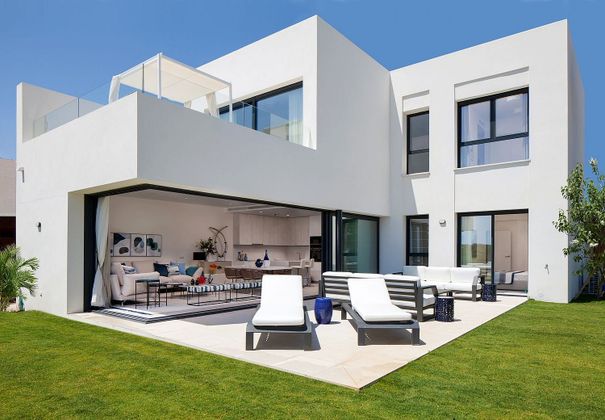 Foto 1 de Dúplex en venda a Casares de 2 habitacions amb terrassa i piscina