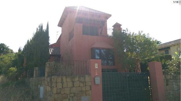 Foto 1 de Xalet en lloguer a Paraíso - Atalaya- Benamara de 4 habitacions amb terrassa i piscina