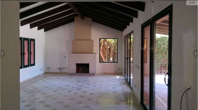 Foto 2 de Xalet en lloguer a Paraíso - Atalaya- Benamara de 4 habitacions amb terrassa i piscina