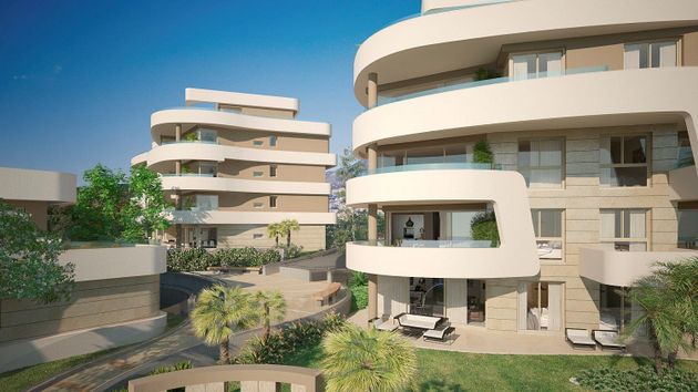 Foto 2 de Piso en venta en El Faro de Calaburra - Chaparral de 3 habitaciones con terraza y piscina