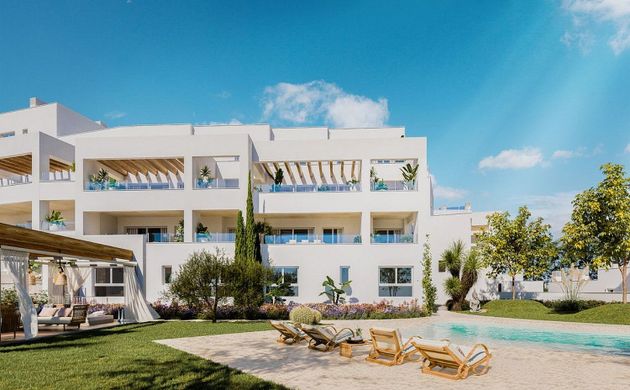 Foto 1 de Pis en venda a Los Monteros - Bahía de Marbella de 3 habitacions amb terrassa i piscina