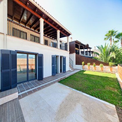 Foto 2 de Alquiler de casa en Benahavís de 5 habitaciones con terraza y piscina
