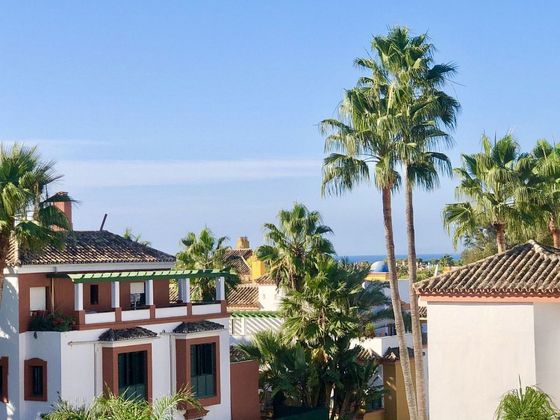 Foto 2 de Pis en venda a calle Pico de Los Reales de 2 habitacions amb terrassa i piscina