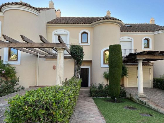 Foto 2 de Casa en venda a calle Calendula de 3 habitacions amb terrassa i piscina