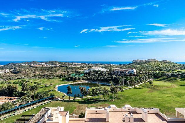 Foto 2 de Àtic en venda a El Faro de Calaburra - Chaparral de 8 habitacions amb terrassa i piscina