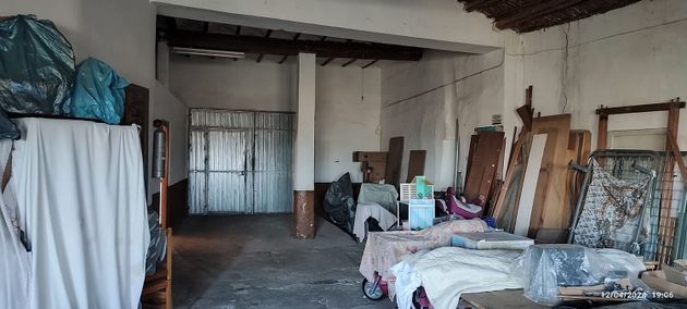 Foto 2 de Venta de chalet en Centro - Chiva de 2 habitaciones con terraza y garaje