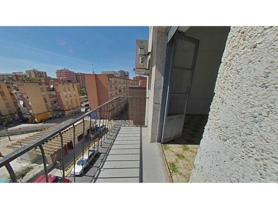 Foto 1 de Venta de piso en Vistabella de 3 habitaciones con balcón