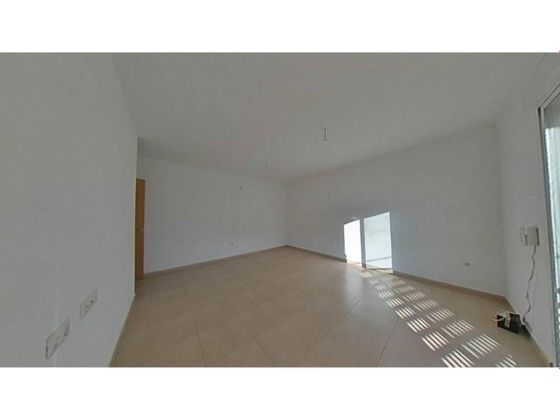 Foto 2 de Piso en venta en Mazarrón ciudad de 3 habitaciones con garaje y balcón