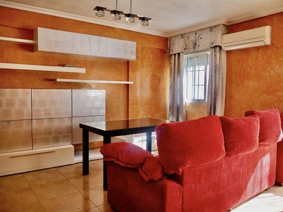 Foto 2 de Pis en venda a Triana Oeste de 2 habitacions amb aire acondicionat i calefacció