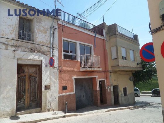 Foto 1 de Casa en venta en Alberic de 3 habitaciones con terraza y garaje