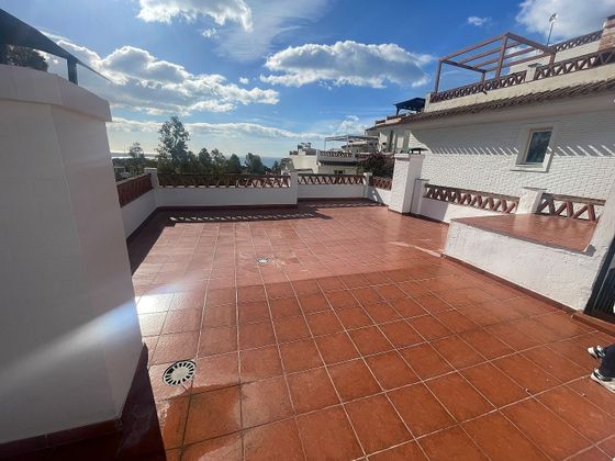 Foto 2 de Venta de casa en Benalmádena pueblo de 3 habitaciones con terraza y piscina