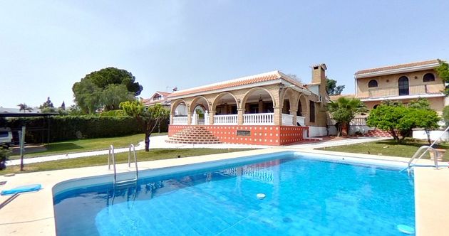 Foto 2 de Xalet en venda a Las Almenas de 7 habitacions amb terrassa i piscina