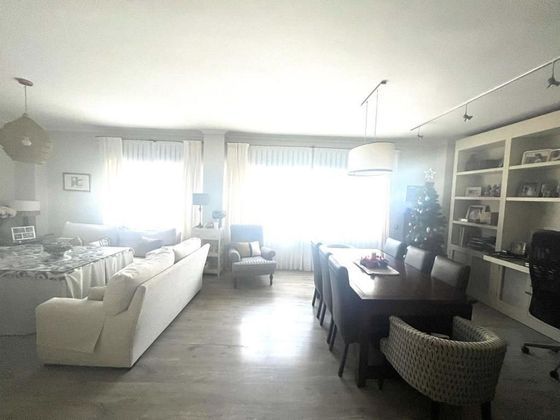 Foto 2 de Piso en venta en Bami - Tabladilla - La Estrella de 4 habitaciones con piscina y garaje