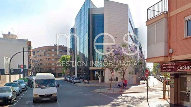 Foto 2 de Pis en venda a calle Poeta José Espronceda de 3 habitacions amb ascensor