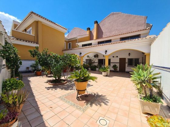 Foto 1 de Casa en venda a El Algar de 4 habitacions amb piscina i jardí