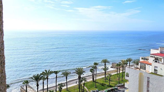 Foto 1 de Pis en venda a paseo Mediterraneo de 2 habitacions amb terrassa i piscina