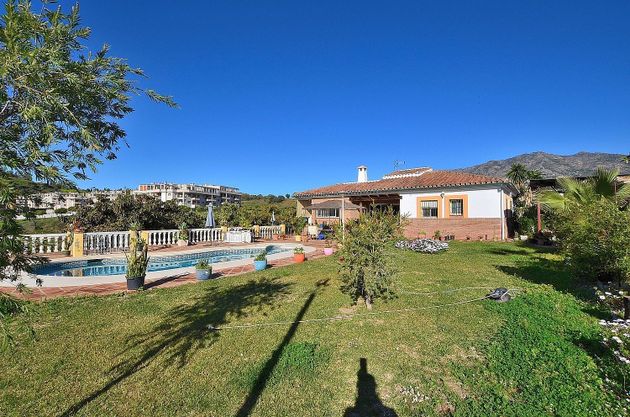 Foto 2 de Venta de chalet en Campo de Mijas de 5 habitaciones con terraza y piscina
