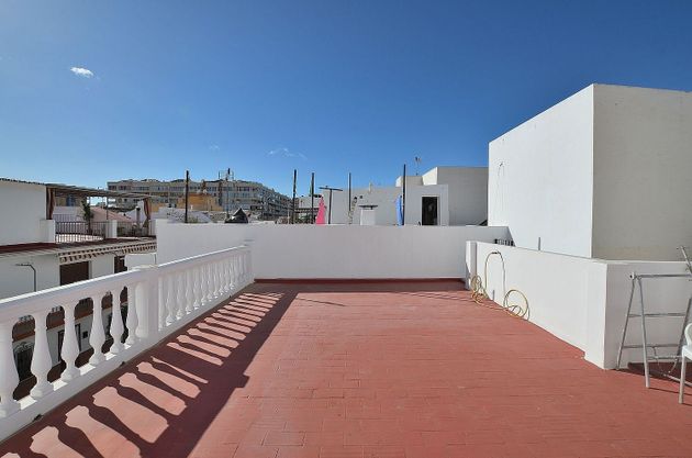Foto 2 de Venta de casa adosada en Los Boliches de 5 habitaciones con terraza