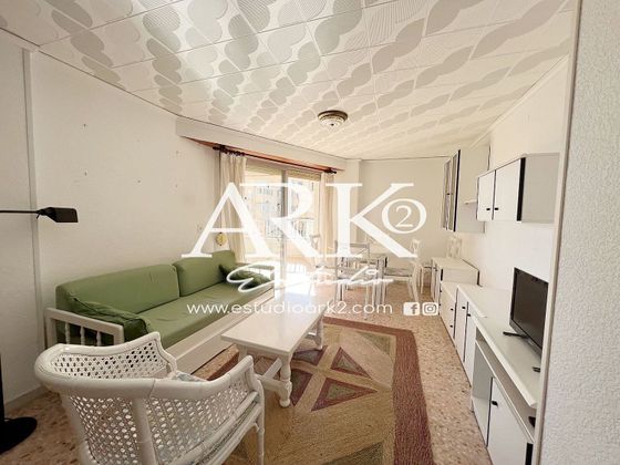 Foto 2 de Piso en venta en Playa de Gandia de 3 habitaciones con piscina y balcón