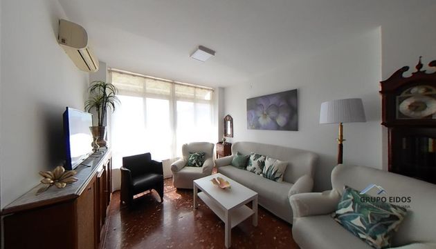 Foto 1 de Alquiler de piso en calle De Los Alayos de 3 habitaciones con garaje y aire acondicionado