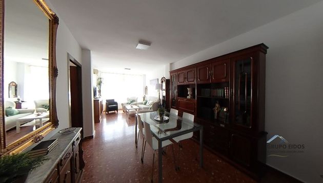 Foto 2 de Alquiler de piso en calle De Los Alayos de 3 habitaciones con garaje y aire acondicionado