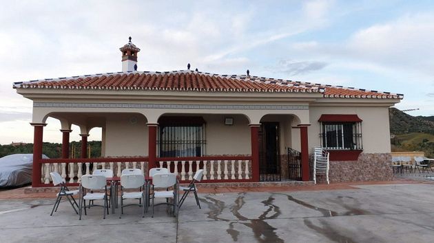 Foto 2 de Xalet en venda a Álora de 4 habitacions amb terrassa i piscina