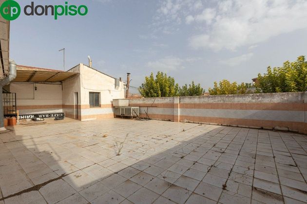 Foto 2 de Xalet en venda a calle Córdoba de 3 habitacions amb terrassa i balcó