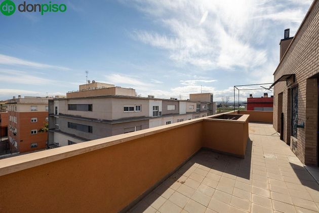 Foto 1 de Ático en venta en Santa Fe de 2 habitaciones con terraza y garaje
