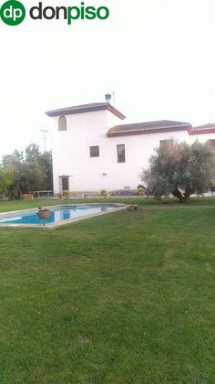 Foto 2 de Casa rural en venta en Santa Fe de 5 habitaciones con piscina y garaje