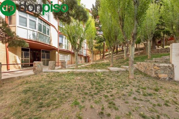Foto 2 de Dúplex en venta en Sierra Nevada - Pradollano de 3 habitaciones con terraza y jardín