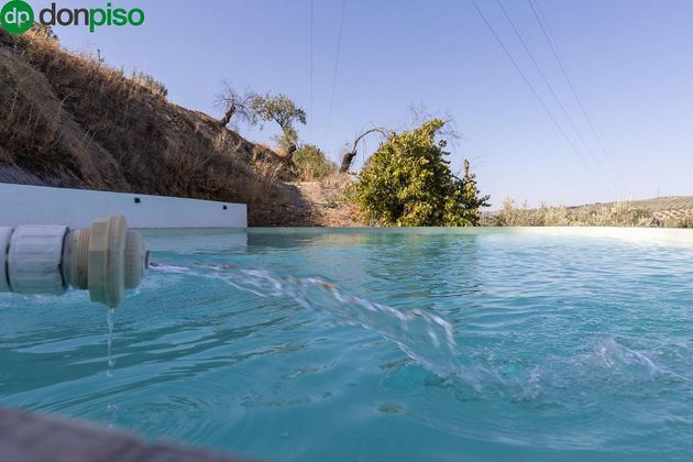 Foto 2 de Xalet en venda a Iznalloz de 3 habitacions amb terrassa i piscina
