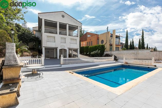 Foto 2 de Xalet en venda a Barrio de la Vega de 8 habitacions amb terrassa i piscina