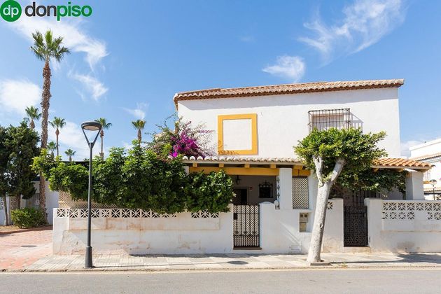 Foto 2 de Pis en venda a Salobreña de 2 habitacions amb piscina i garatge