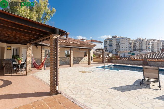 Foto 2 de Venta de casa en Almuñecar de 5 habitaciones con terraza y piscina