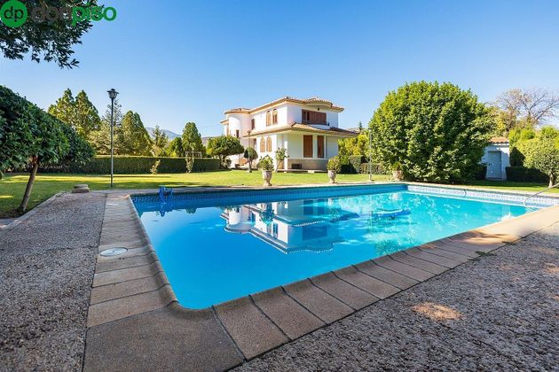 Foto 2 de Casa en venda a Baza de 6 habitacions amb terrassa i piscina