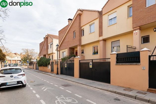 Foto 1 de Casa en venda a Gójar de 4 habitacions amb terrassa i garatge
