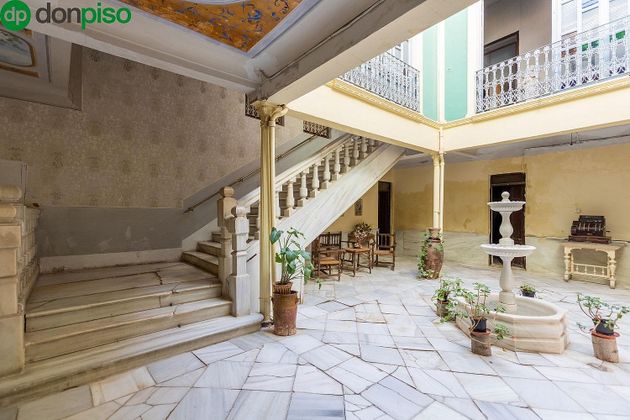 Foto 2 de Xalet en venda a Guadix de 10 habitacions amb terrassa i balcó