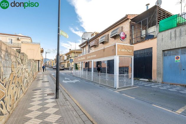 Foto 2 de Pis en venda a Maracena de 4 habitacions amb terrassa i garatge