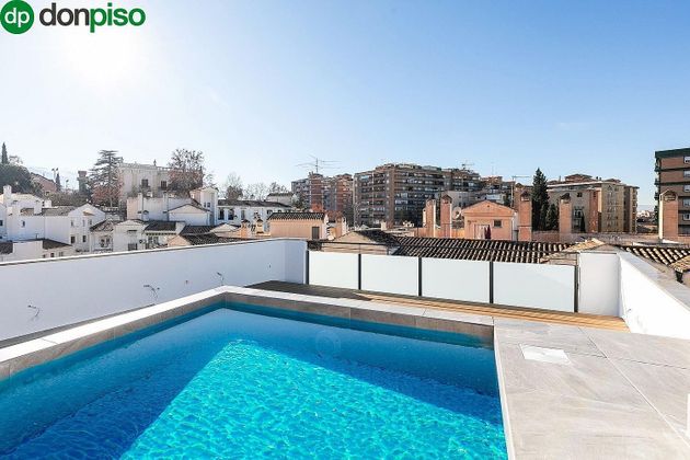 Foto 1 de Àtic en venda a Bola de Oro - Serrallo de 4 habitacions amb terrassa i piscina