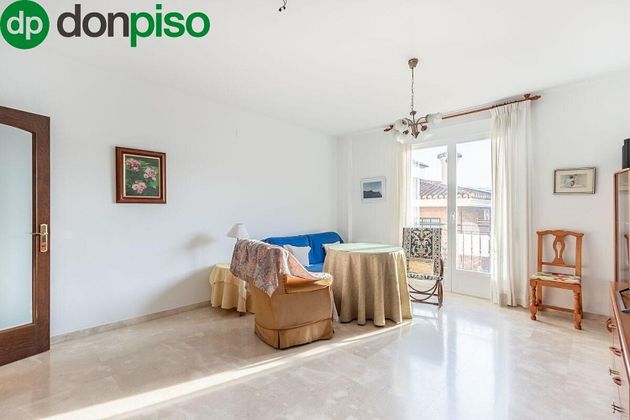 Foto 2 de Pis en venda a avenida De Andalucía de 3 habitacions amb balcó i calefacció