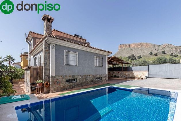 Foto 1 de Xalet en venda a Albolote de 4 habitacions amb terrassa i piscina