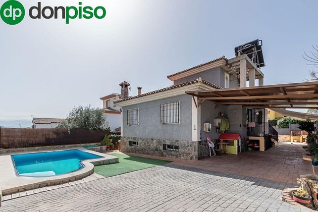 Foto 2 de Xalet en venda a Albolote de 4 habitacions amb terrassa i piscina