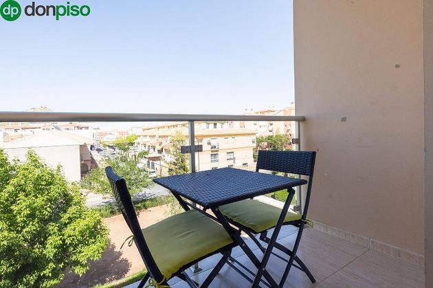 Foto 2 de Pis en venda a Atarfe de 2 habitacions amb terrassa i piscina