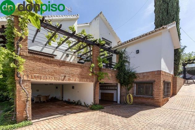 Foto 1 de Xalet en venda a Barrio de la Vega de 6 habitacions amb terrassa i piscina